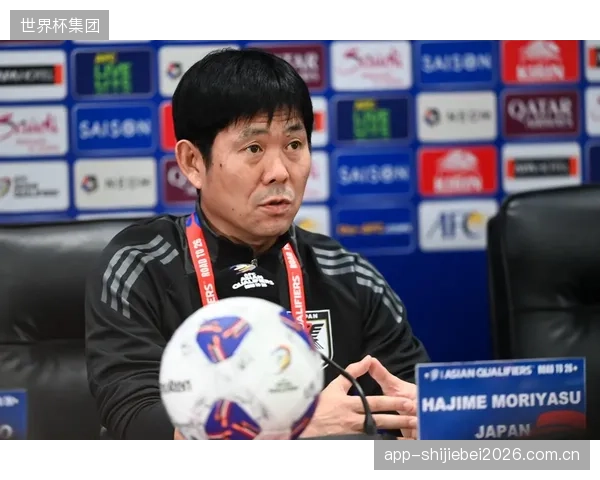 美媒视日本为荷兰最大挑战者，森保一高强度压迫战术将冲击荷兰传统传控。